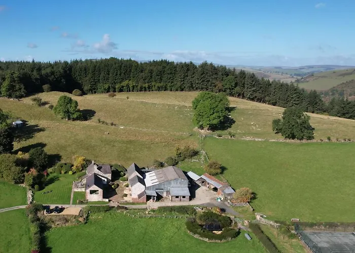 The Barn At Pentregaer Ucha, With Tennis Court And Lake